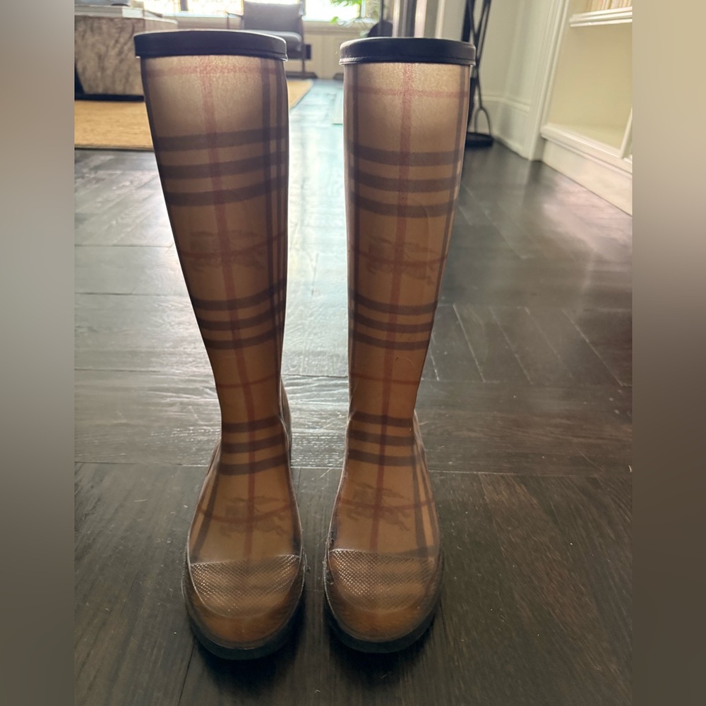 Burberry Beige Plaid Women's Rain Boots